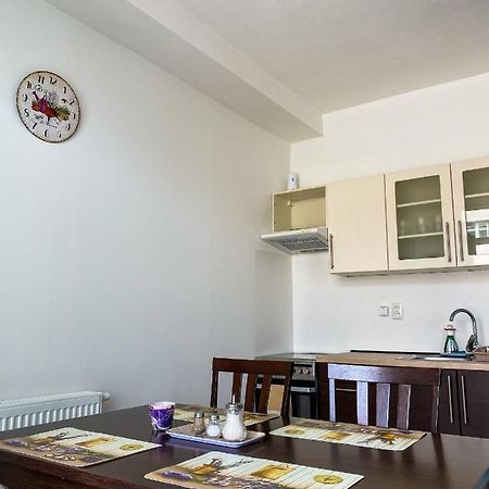 Apartman Kapitana Nalepku Anna ลิฟตอฟสกีมิคูลาช ภายนอก รูปภาพ